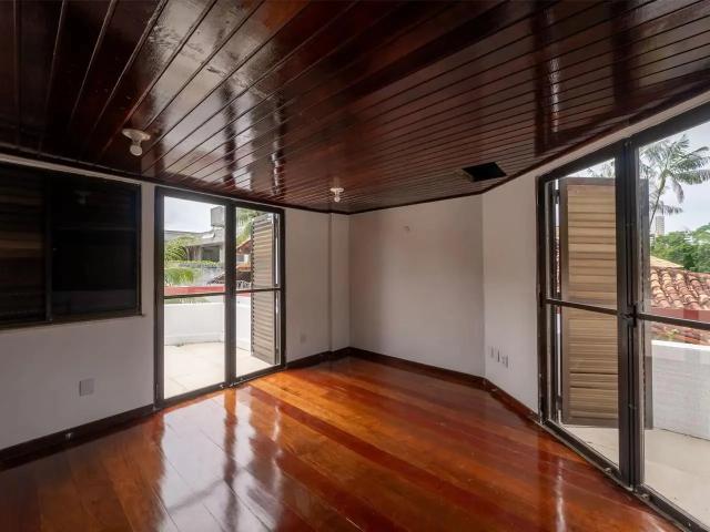 Casa / Sobrado para Venda em Salvador/BA Itaigara 5 Quartos