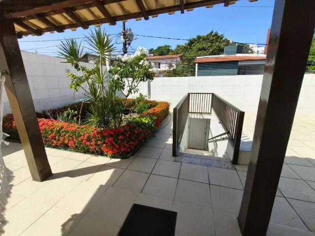 Casa / Sobrado para Venda em Salvador/BA Itaigara 5 Quartos