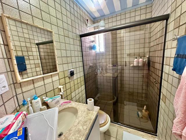 Casa / Sobrado para Venda em Salvador/BA Itaigara 6 Quartos