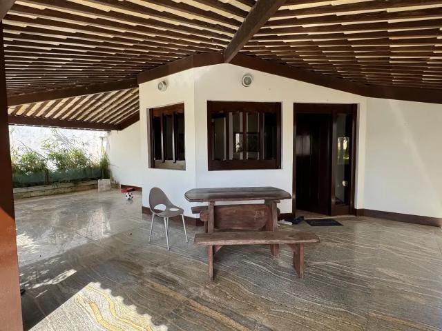 Casa / Sobrado para Venda em Salvador/BA Itapuã 5 Quartos