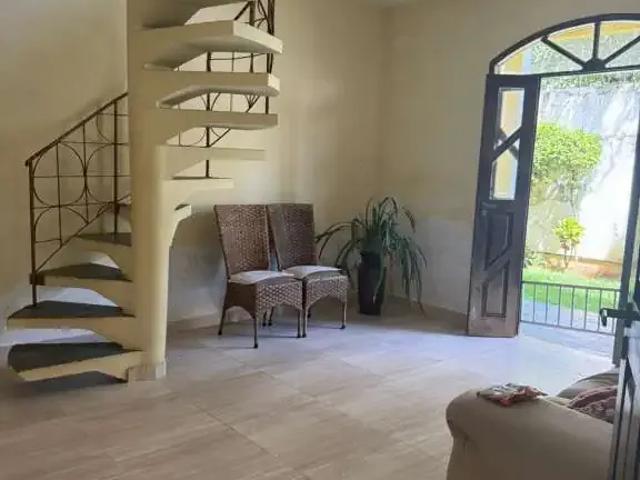 Casa / Sobrado para Venda em Salvador/BA Imbuí 5 Quartos