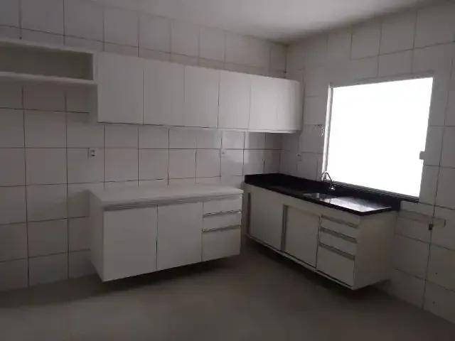Casa / Sobrado para Venda em Salvador/BA Jardim das Margaridas 2 Quartos