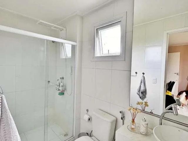 Casa / Sobrado para Venda em Salvador/BA Paralela 4 Quartos