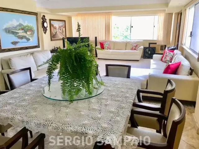 Casa / Sobrado para Venda em Salvador/BA Patamares 9 Quartos