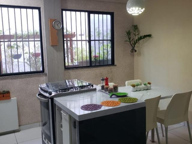 Casa / Sobrado para Venda em Salvador/BA Patamares 2 Quartos