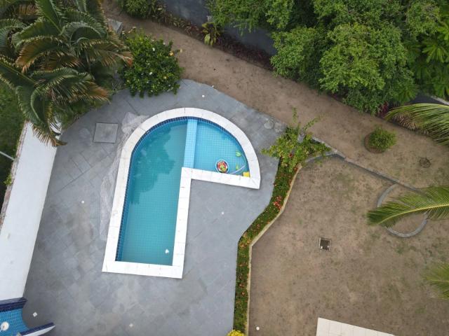 Casa / Sobrado para Venda em Salvador/BA Piatã 3 Quartos