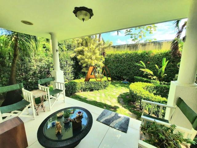 Casa / Sobrado para Venda em Salvador/BA Piatã 3 Quartos