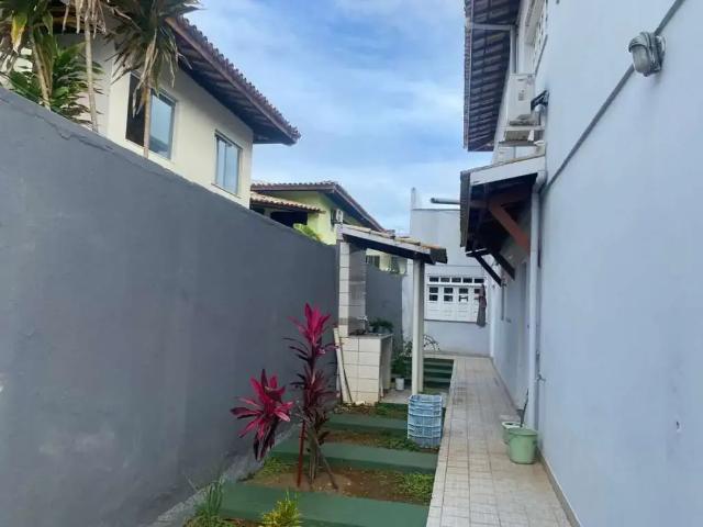 Casa / Sobrado para Venda em Salvador/BA Piatã 4 Quartos