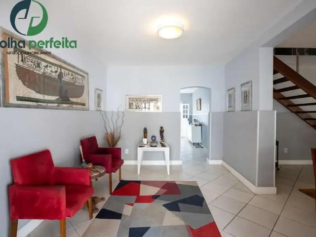 Casa / Sobrado para Venda em Salvador/BA Piatã 4 Quartos