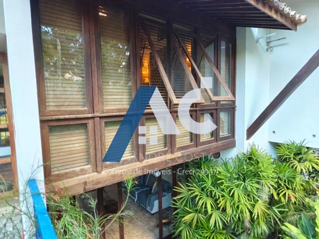 Casa / Sobrado para Venda em Salvador/BA Piatã 5 Quartos