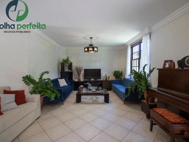 Casa / Sobrado para Venda em Salvador/BA Piatã 5 Quartos