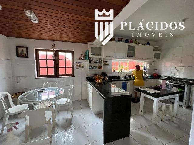 Casa / Sobrado para Venda em Salvador/BA Pituaçu 4 Quartos
