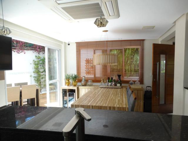 Casa / Sobrado para Venda em Salvador/BA Pituaçu 4 Quartos