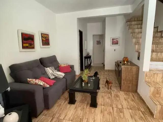 Casa / Sobrado para Venda em Salvador/BA Pituaçu 4 Quartos