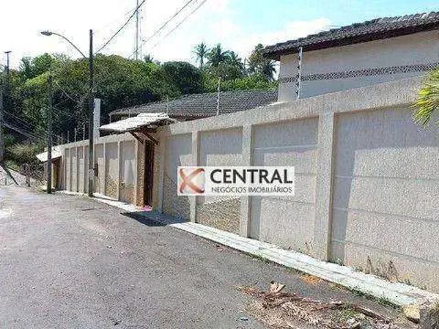 Casa / Sobrado para Venda em Salvador/BA Pituaçu 5 Quartos