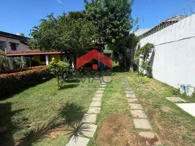 Casa / Sobrado para Venda em Salvador/BA Pituaçu 5 Quartos
