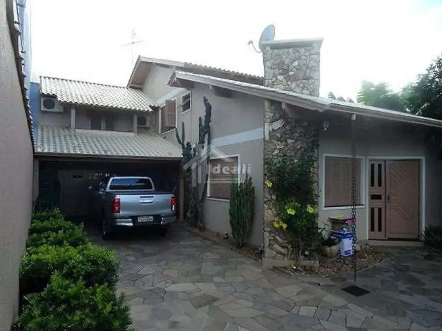 Casa / Sobrado para Venda em Sapucaia do Sul/RS Centro 4 Quartos