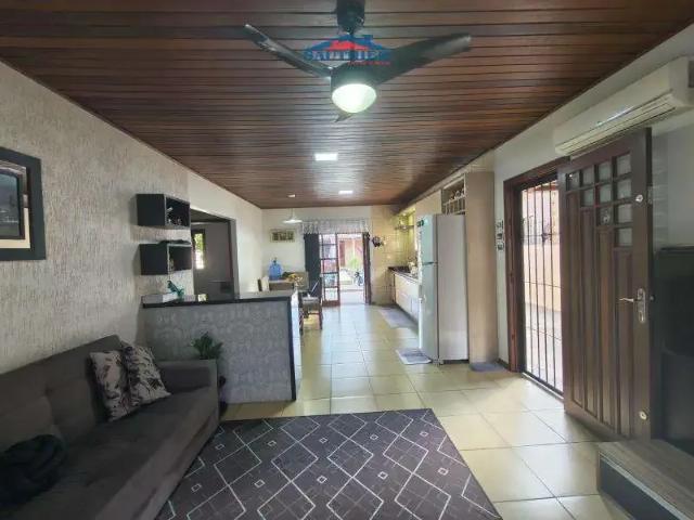 Casa / Sobrado para Venda em Sapucaia do Sul/RS Getúlio Vargas 2 Quartos