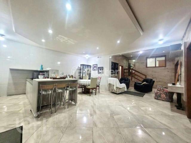 Casa / Sobrado para Venda em Sapucaia do Sul/RS Primor 4 Quartos