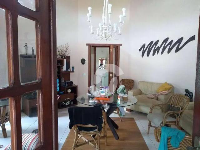 Casa / Sobrado para Venda em Saquarema/RJ Itaúna 3 Quartos