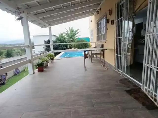 Casa / Sobrado para Venda em Saquarema/RJ Itaúna 4 Quartos