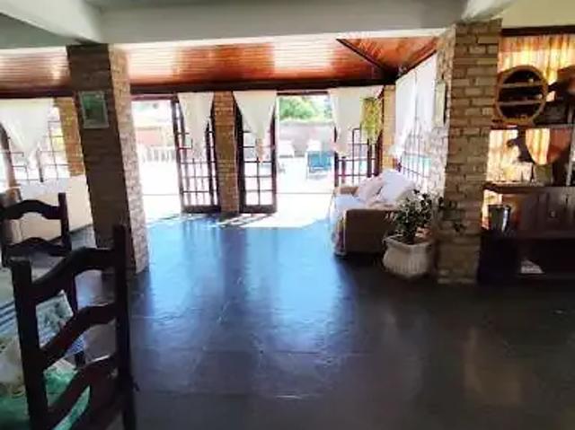 Casa / Sobrado para Venda em Saquarema/RJ Itaúna 5 Quartos