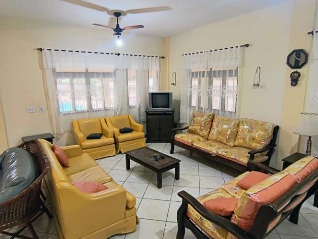 Casa / Sobrado para Venda em Saquarema/RJ Itaúna 6 Quartos