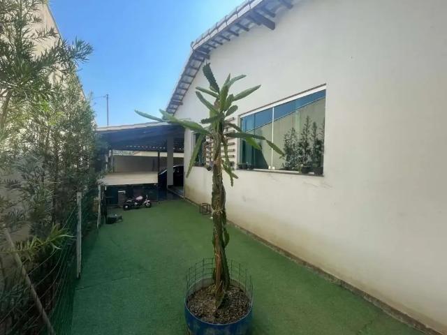 Casa / Sobrado para Venda em Sarzedo/MG Santa Rosa 3 Quartos