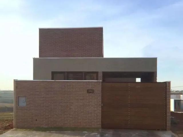 Casa / Sobrado para Venda em Sarandi/PR Ecovalley Ecologic City 3 Quartos