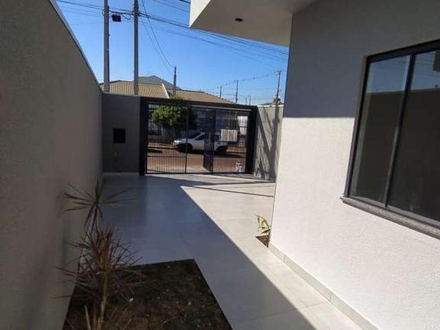 Casa / Sobrado para Venda em Sarandi/PR Estacao Experimental 3 Quartos