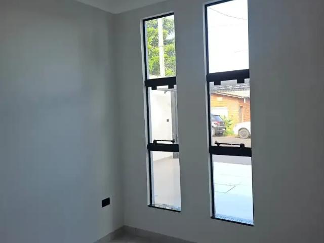 Casa / Sobrado para Venda em Sarandi/PR Jardim Novo Bertioga 3 Quartos