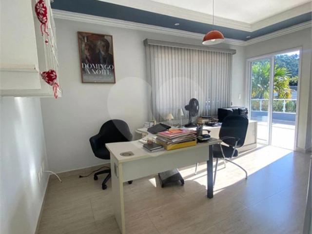 Casa / Sobrado para Venda em Sarandi/PR Jardim Centro Civico 3 Quartos