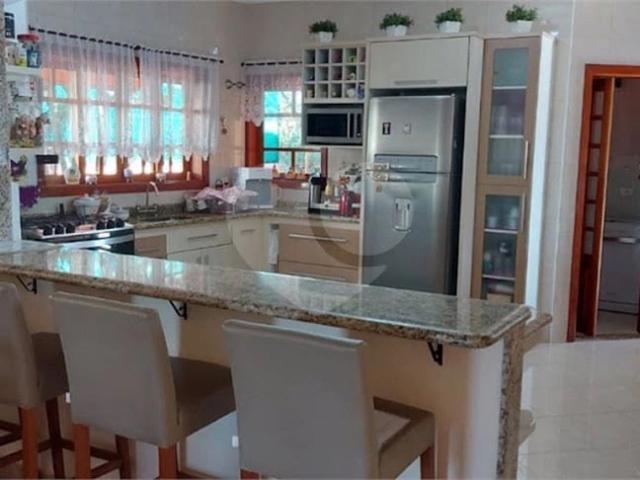 Casa / Sobrado para Venda em Sarandi/PR Jardim Centro Civico 3 Quartos