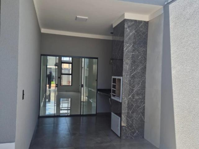 Casa / Sobrado para Venda em Sarandi/PR Parque das Cerejeiras 3 Quartos