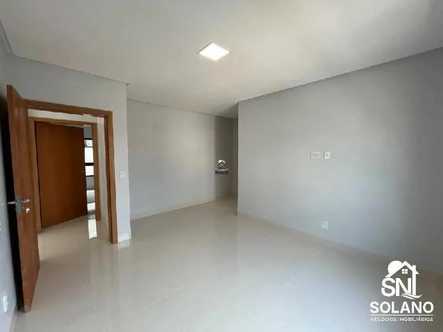 Casa / Sobrado para Venda em Senador Canedo/GO Jardins Bolonha 4 Quartos
