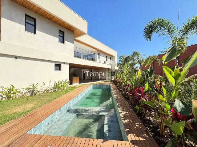 Casa / Sobrado para Venda em Senador Canedo/GO Jardins Bolonha 4 Quartos