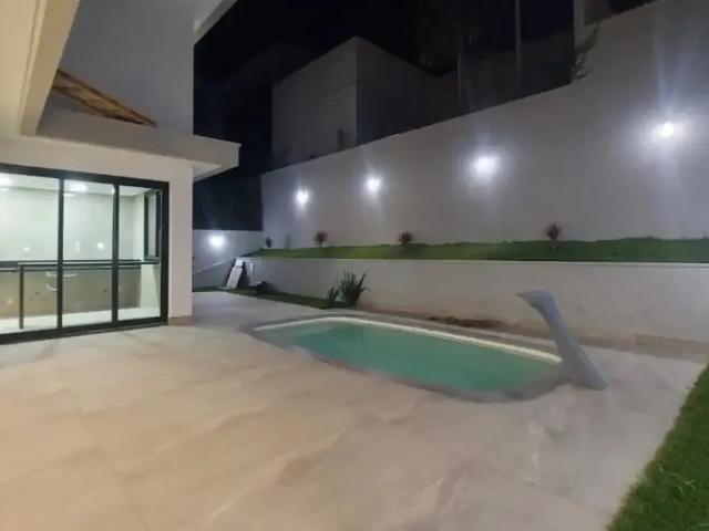 Casa / Sobrado para Venda em Senador Canedo/GO Jardins Bolonha 5 Quartos