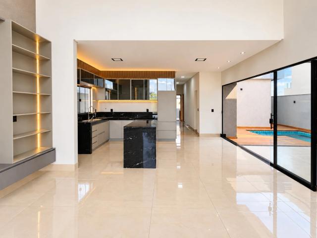 Casa / Sobrado para Venda em Senador Canedo/GO Jardins Bolonha 3 Quartos