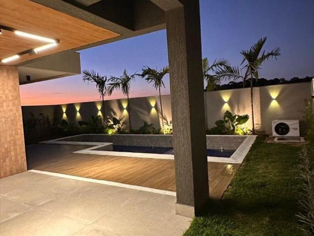 Casa / Sobrado para Venda em Senador Canedo/GO Jardins Barcelona 3 Quartos