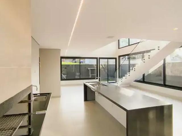 Casa / Sobrado para Venda em Senador Canedo/GO Jardins Barcelona 3 Quartos