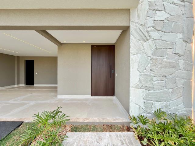 Casa / Sobrado para Venda em Senador Canedo/GO Jardins Nápoles 4 Quartos