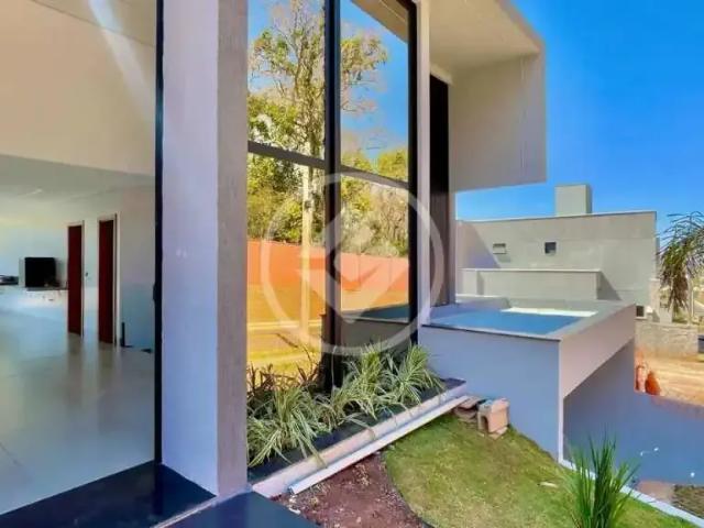 Casa / Sobrado para Venda em Senador Canedo/GO Jardins Nápoles 3 Quartos