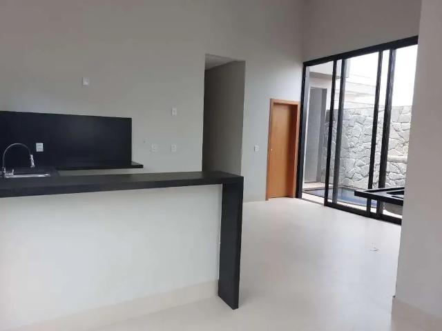 Casa / Sobrado para Venda em Senador Canedo/GO Jardins Parma 3 Quartos