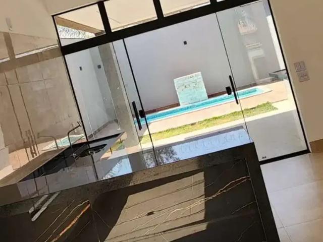 Casa / Sobrado para Venda em Senador Canedo/GO Residencial Marília 3 Quartos