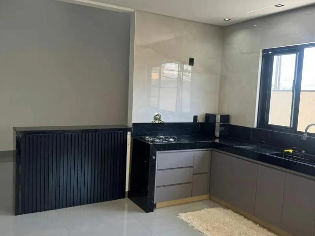 Casa / Sobrado para Venda em Senador Canedo/GO Residencial Condomínio Jardim Veneza 3 Quartos