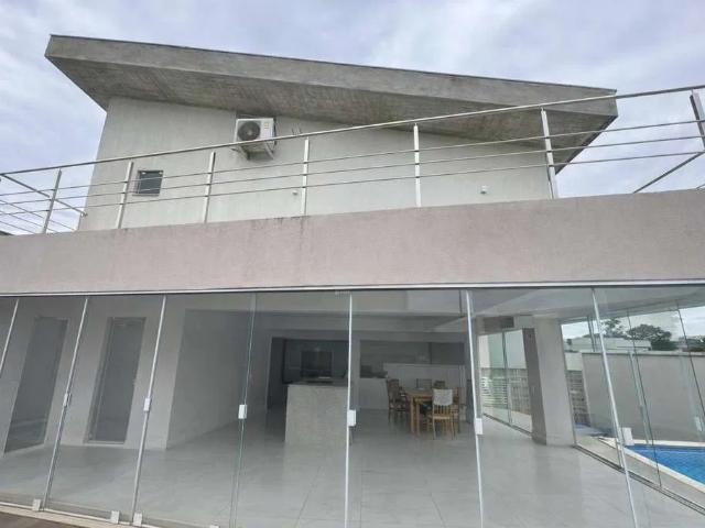 Casa / Sobrado para Venda em Senador Canedo/GO Residencial Condomínio Jardim Veneza 3 Quartos