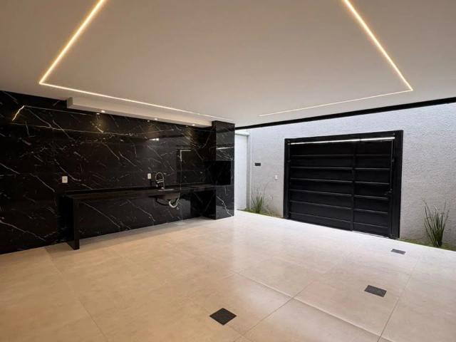 Casa / Sobrado para Venda em Senador Canedo/GO Residencial Flor do Ipê II 3 Quartos