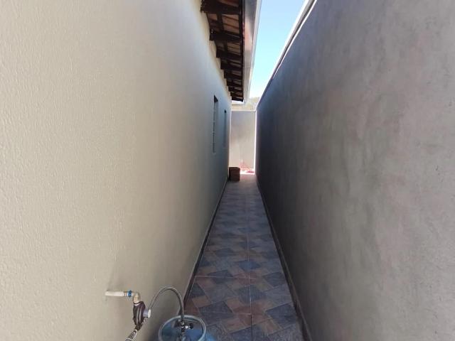 Casa / Sobrado para Venda em Senador Canedo/GO Residencial Paraíso 3 Quartos