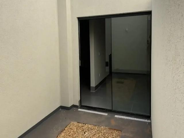 Casa / Sobrado para Venda em Senador Canedo/GO Residencial Ravena 3 Quartos