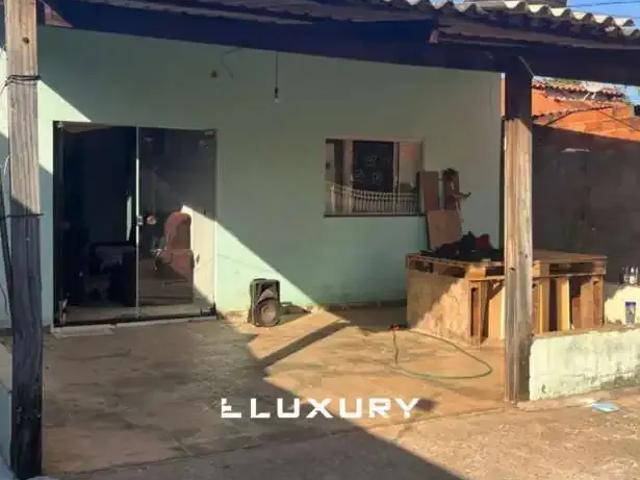Casa / Sobrado para Venda em Senador Canedo/GO São Francisco II 4 Quartos